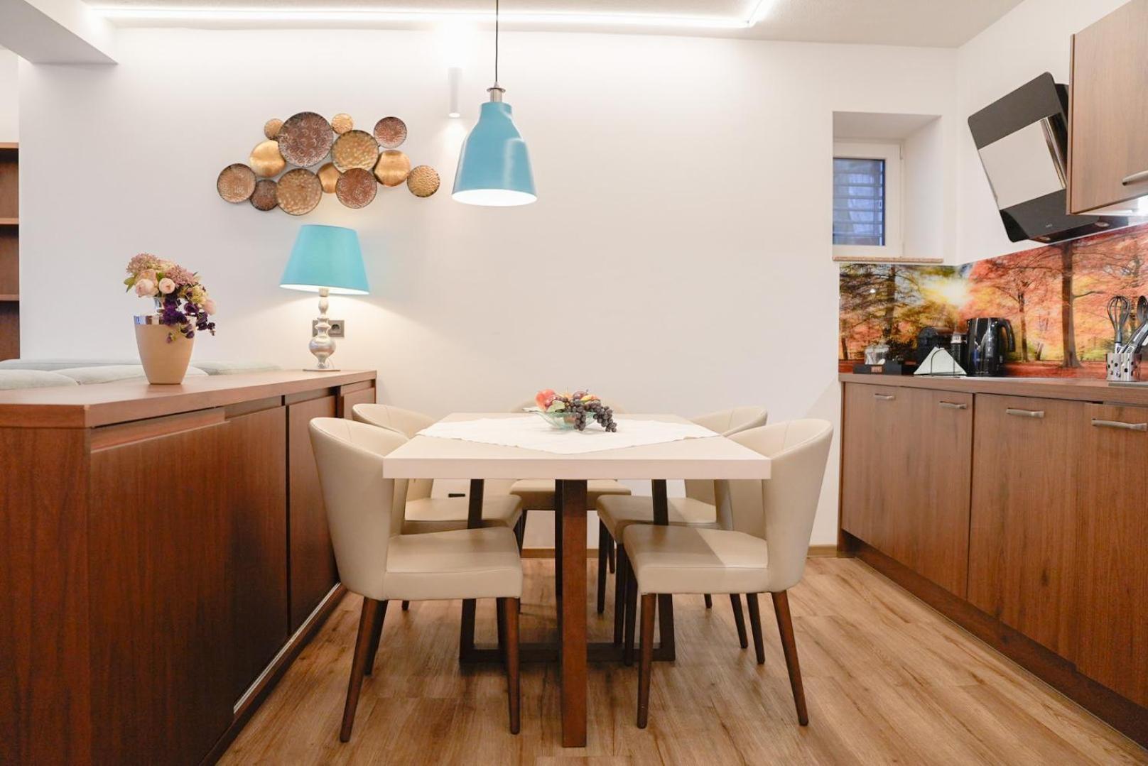 Boutique Apartments Velden フェルデン・アム・ヴェルターゼー エクステリア 写真