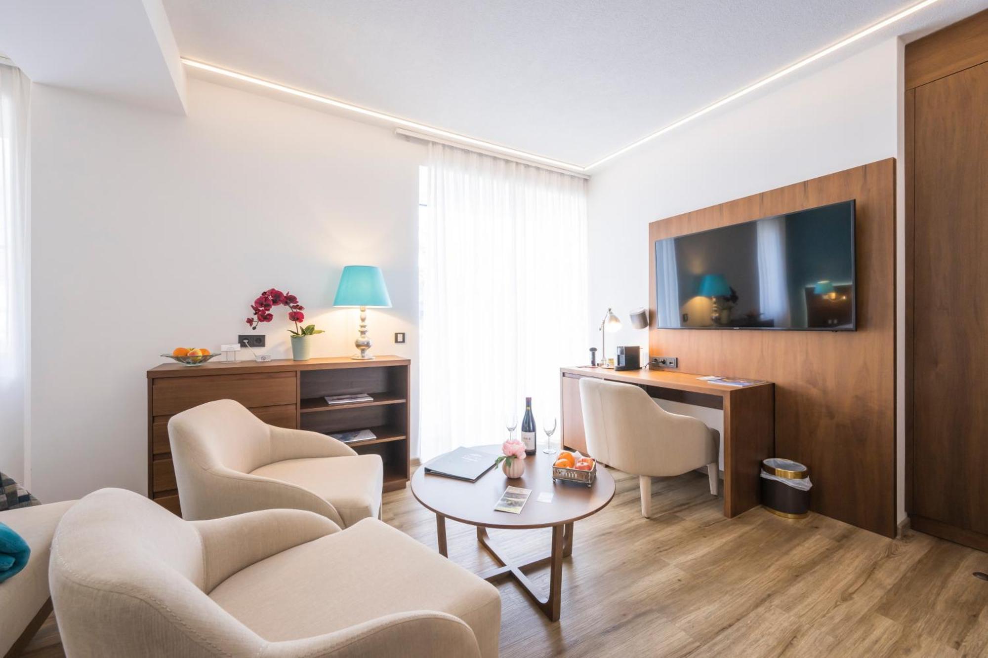 Boutique Apartments Velden フェルデン・アム・ヴェルターゼー エクステリア 写真