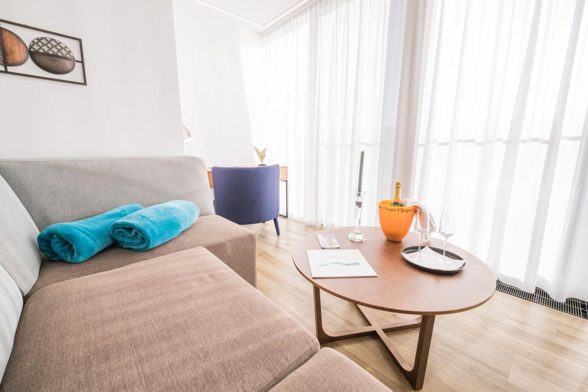 Boutique Apartments Velden フェルデン・アム・ヴェルターゼー エクステリア 写真